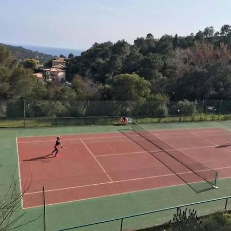 Les Issambres Superbe Studio Avec Terrasse Roquebrune-sur Argens Esterno foto
