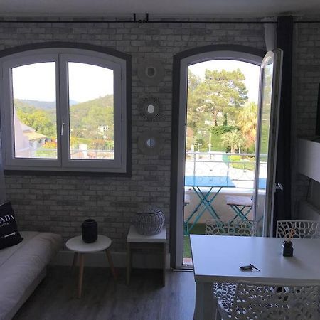 Les Issambres Superbe Studio Avec Terrasse Roquebrune-sur Argens Esterno foto